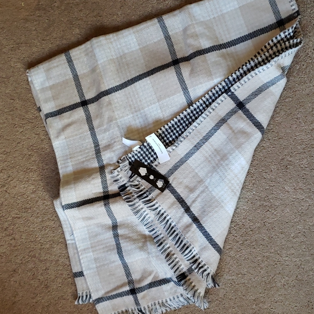 NEW Banana Republic poncho